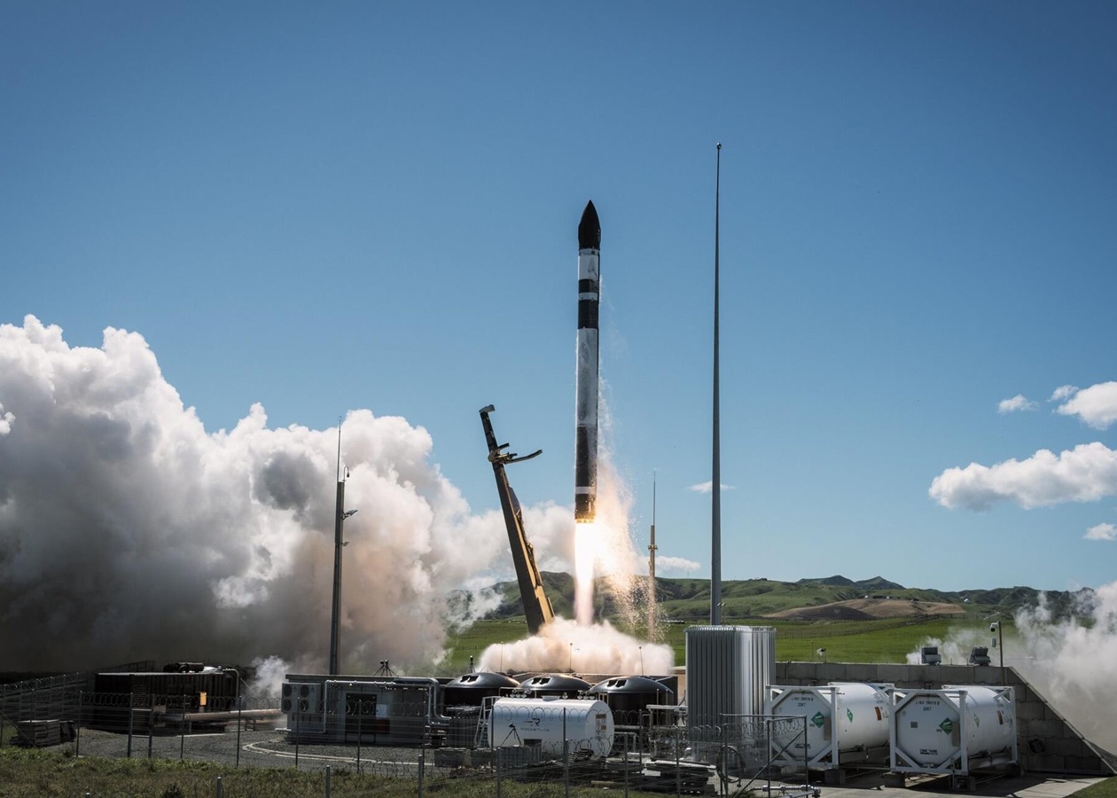 Rocket Lab вивела на орбіту японський супутник