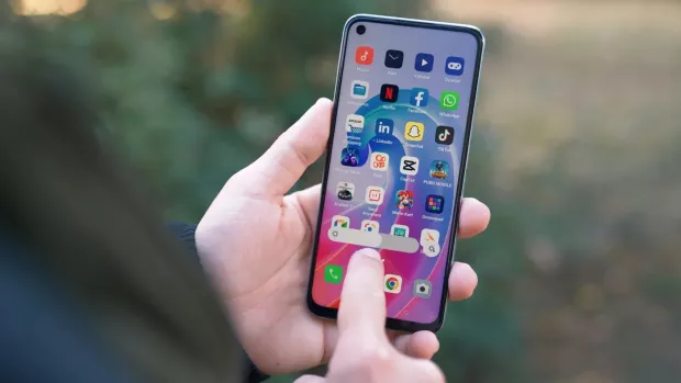 Мобільний зв’язок від 100 грн: Які найдешевші тарифи пропонують Vodafone, lifecell і Київстар