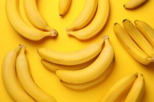 Банани можуть різко подорожчати: Bloomberg назвав дві причини