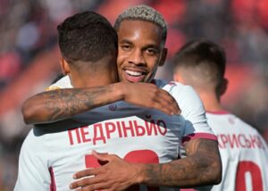 Шахтар у більшості виграв у Вереса 3:0