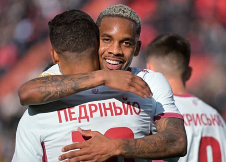 Шахтар у більшості виграв у Вереса 3:0