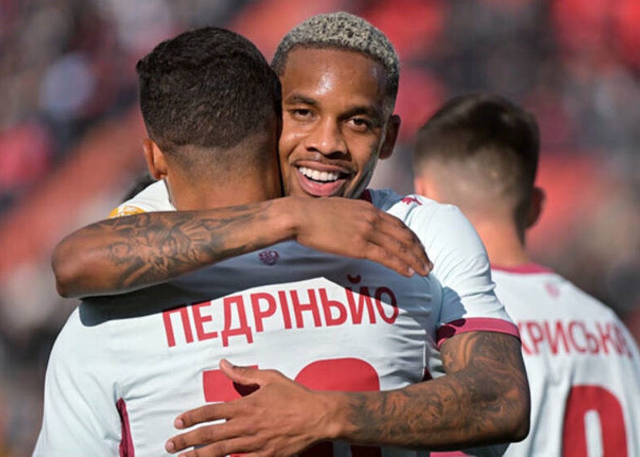 Шахтар у більшості виграв у Вереса 3:0