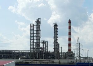 Рязанський НПЗ зупинив переробку на одному з основних блоків