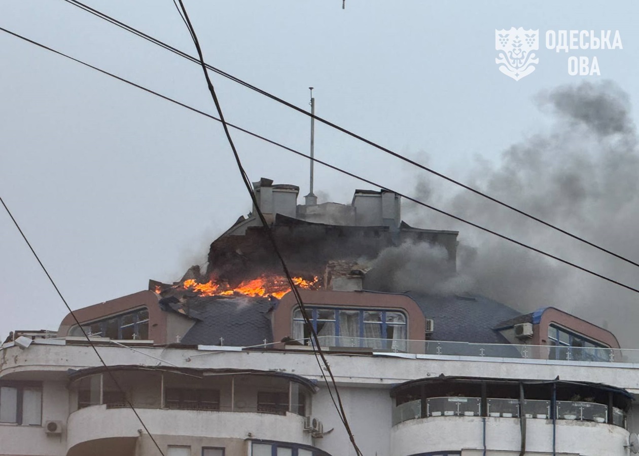 Ворог вдарив по Одесі, є пошкодження