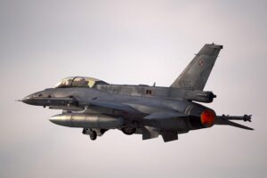 По 150 снарядів на один дрон: Україна знайшла боєприпаси для F-16