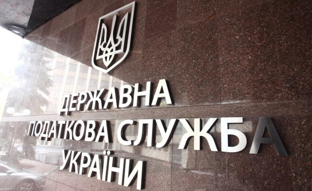 Армія «паперових» мільярдерів: як тисячі фіктивних компаній на одній людині покриваються державним мовчанням