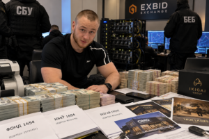 Тіньові мільйони, криптоферми та псевдоблагодійність: як столичні ділки Трусов і Духопелов вибудували тент-імперію під час війни